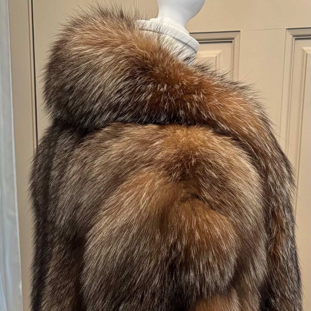 Crystal Fox Fur Coat Mob Wife 🤩